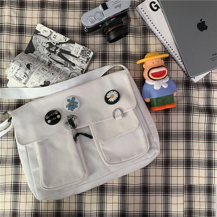 Bolsa Feminina Transversal Basic Flower + Brinde Fofo BS-FM02 LojasStonks Margaridas Brancas + Panda 
